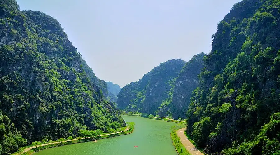 Du lịch Tuyệt Tình Cốc Ninh Bình