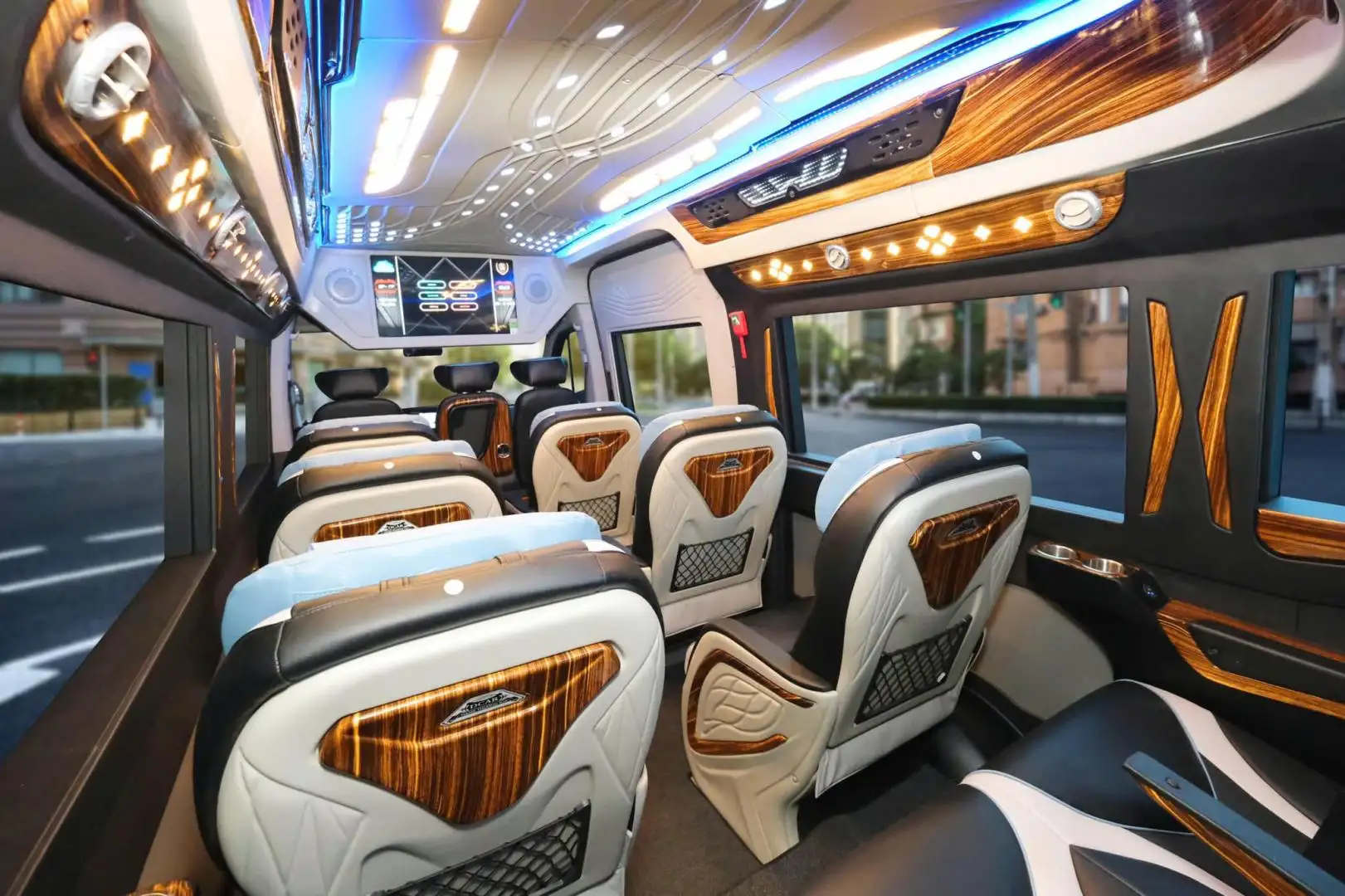 Xe limozine đi Hà Nội Ninh Bình