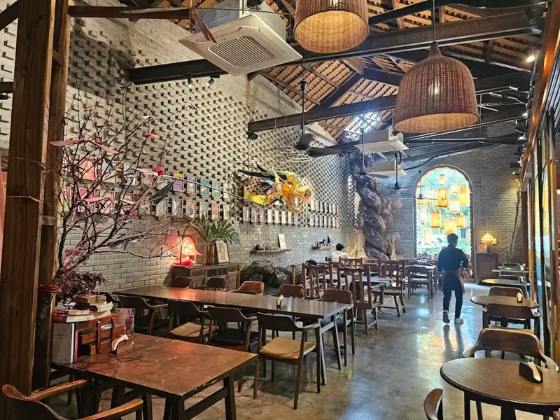 Quan-cafe-o-Ninh-Binh-May-cafe